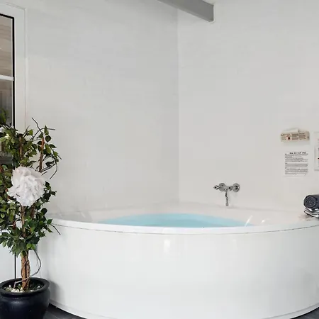 Beautiful In Ulfborg With Sauna Casa de Férias Ulfborg