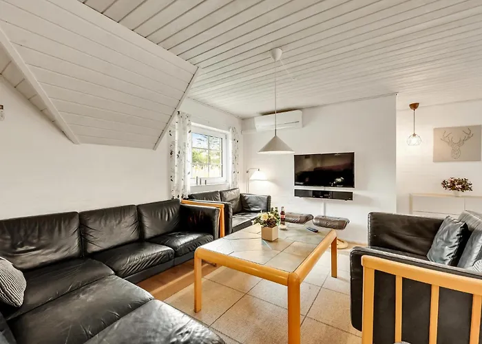 Vakantiehuis Beautiful In With Sauna Ulfborg