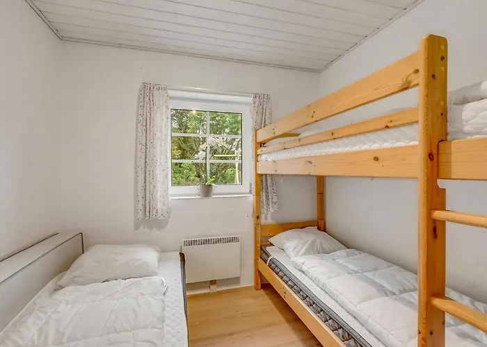 Vakantiehuis Beautiful In With Sauna *